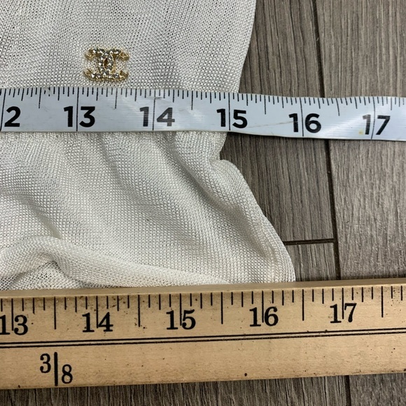 CHANEL Vintage White cc Logo Knit Blouse Top Size 40‎ EU NWT - Picture 15 of 16